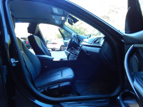 2018 BMW 3 Series 320i