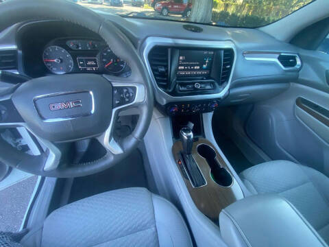 2017 GMC Acadia SLE-1