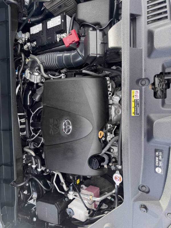 2021 Toyota Highlander L