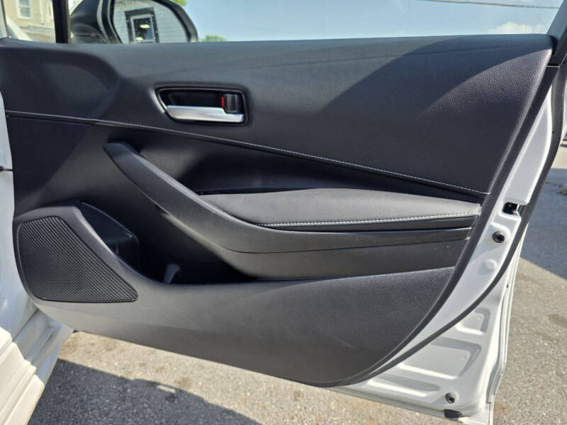 2022 Toyota Corolla Hatchback SE