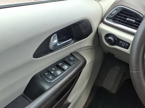 2017 Chrysler Pacifica Touring