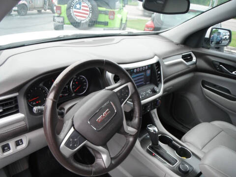 2017 GMC Acadia SLT-1