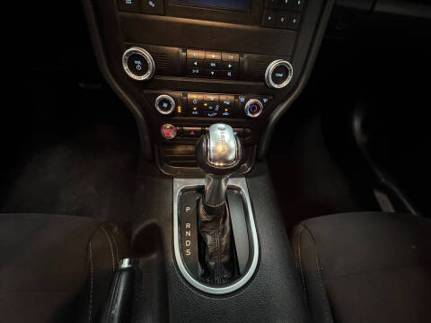 2020 Ford Mustang EcoBoost