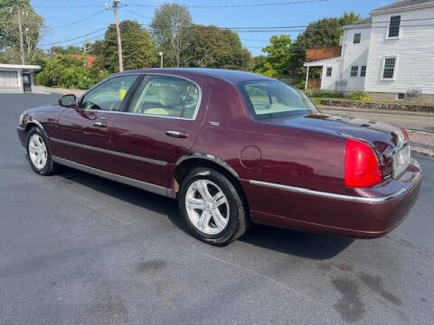 2006 Lincoln Town Car Signature Limited
