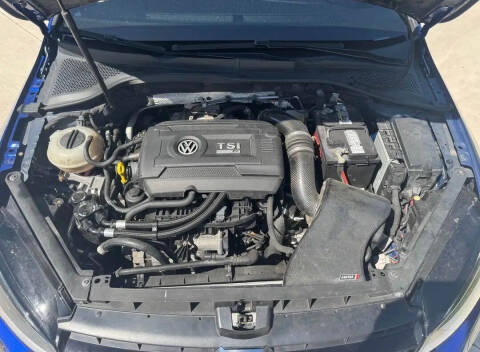 2017 Volkswagen Golf R 4Motion