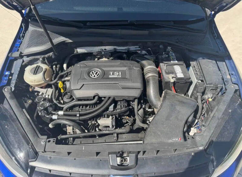 2017 Volkswagen Golf R 4Motion