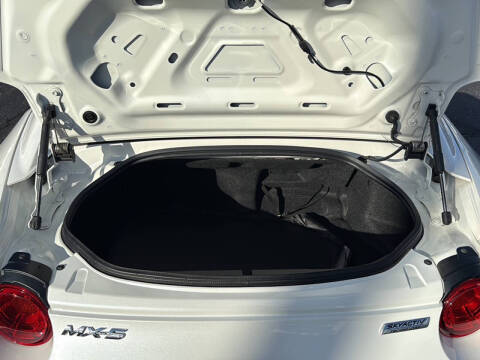 2019 Mazda MX-5 Miata RF Grand Touring