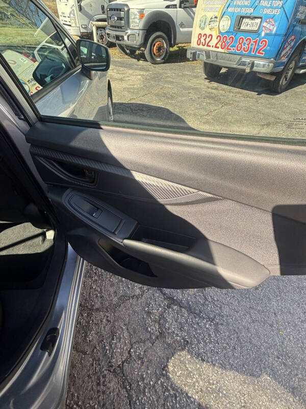 2017 Subaru Impreza 2.0i