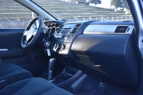 2011 Nissan Versa 1.8 S