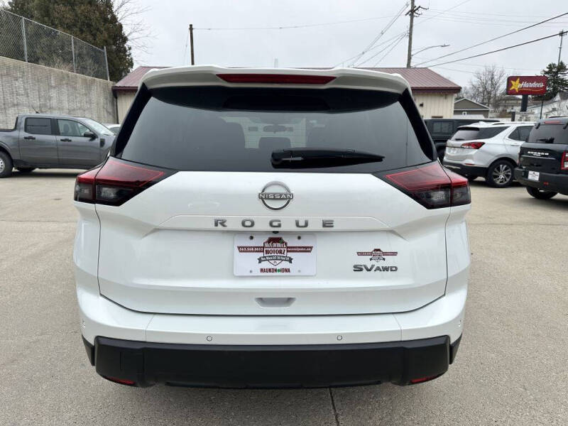 2024 Nissan Rogue SV