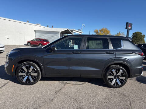 2025 Mitsubishi Outlander SE