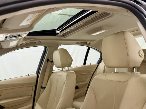 2015 BMW 3 Series 328i