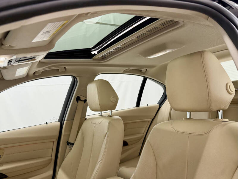 2015 BMW 3 Series 328i