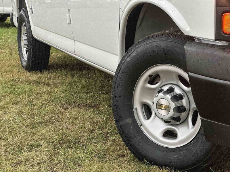 2025 Chevrolet Express 2500
