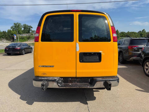 2019 Chevrolet Express 2500