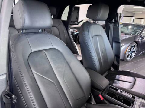 2021 Audi Q3 quattro Premium 40 TFSI