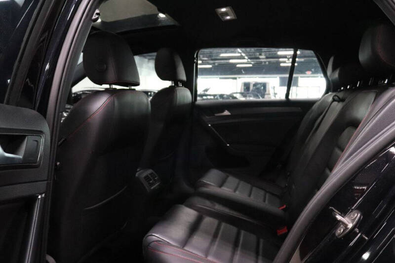 2019 Volkswagen Golf GTI S