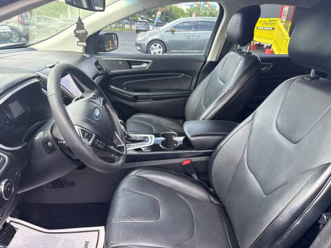 2017 Ford Edge Titanium