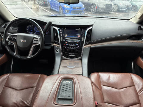 2017 Cadillac Escalade ESV Luxury