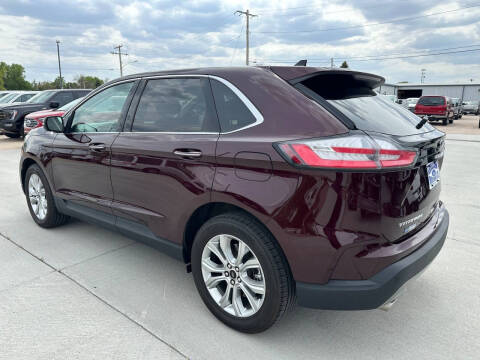 2024 Ford Edge Titanium