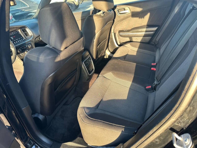 2017 Dodge Charger SXT