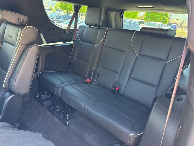 2023 Cadillac Escalade ESV Sport