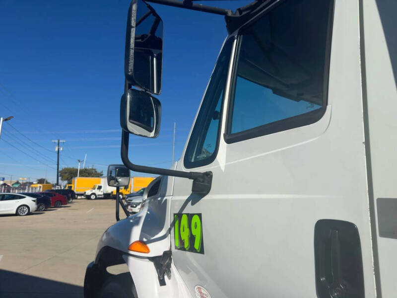 2017 International DuraStar 4300