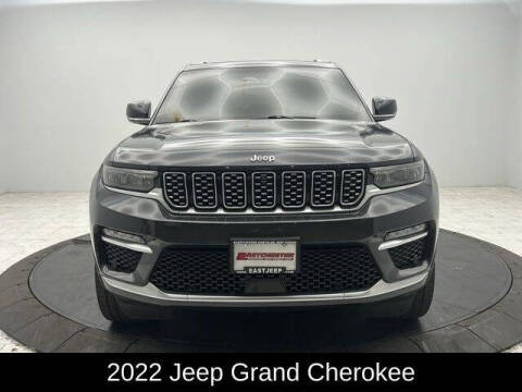 2022 Jeep Grand Cherokee Summit