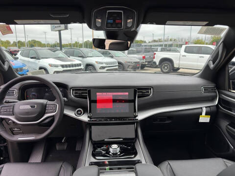 2025 Jeep Wagoneer L