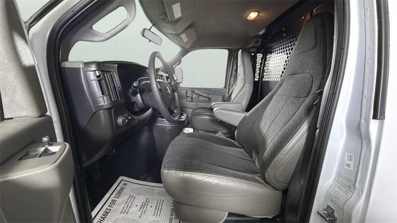 2024 Chevrolet Express 2500