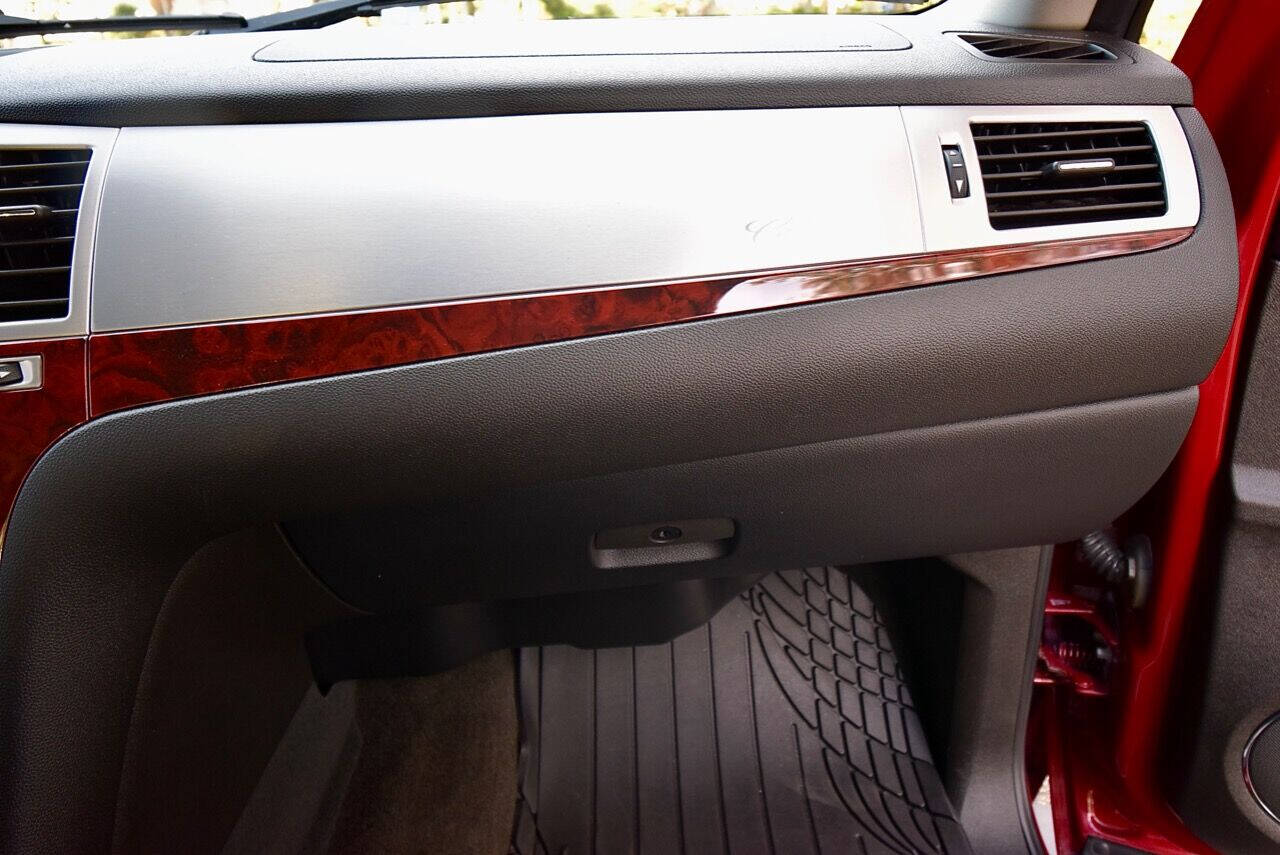 2007 Cadillac Escalade EXT 42