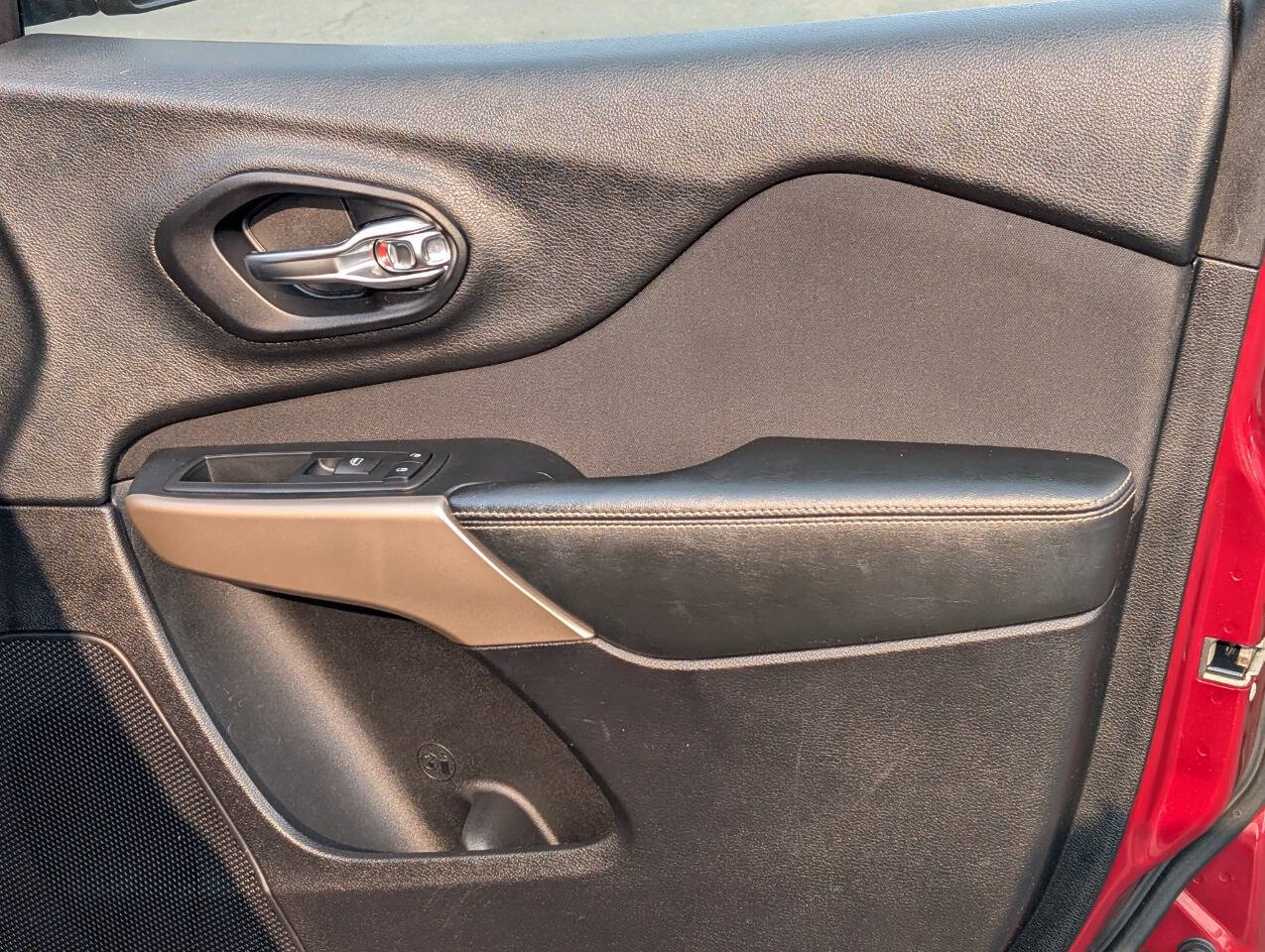 used 2017 Jeep Cherokee car, priced at $10,799