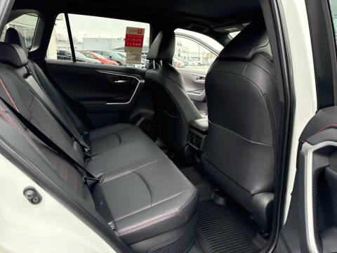 2025 Toyota RAV4 Plug-in Hybrid XSE