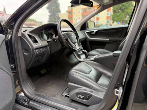 2015 Volvo XC60 3.2 Premier Plus