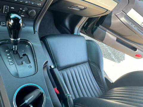 2005 Ford Thunderbird Deluxe