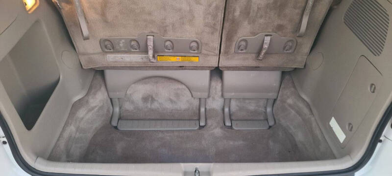 2010 Toyota Sienna LE 7-Passenger