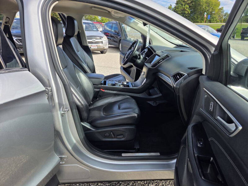 2020 Ford Edge Titanium