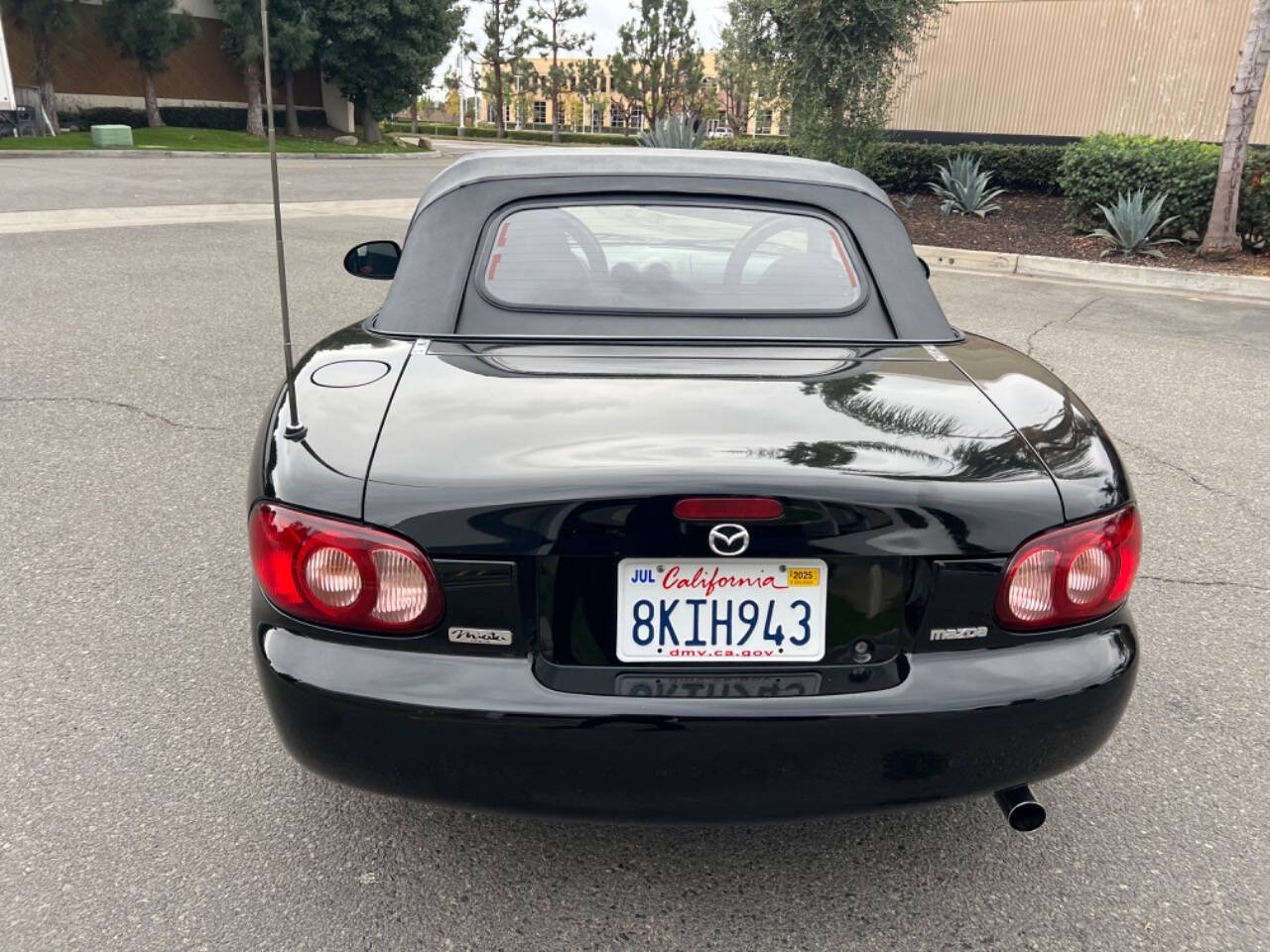 2001 Mazda MX-5 Miata for sale at ZRV AUTO INC in Brea, CA