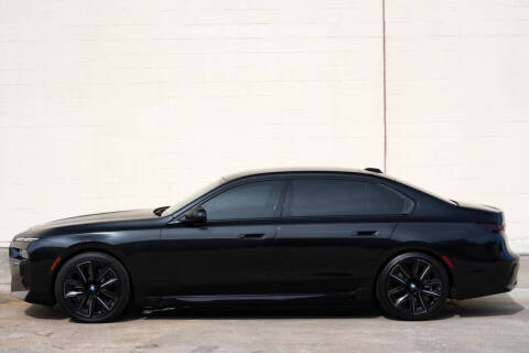 2023 BMW 7 Series 740i