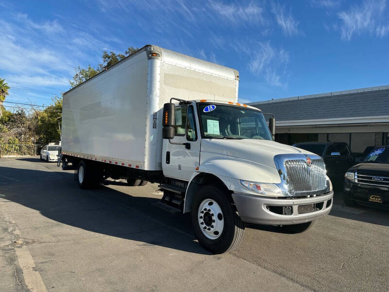 2018 International DuraStar 4300