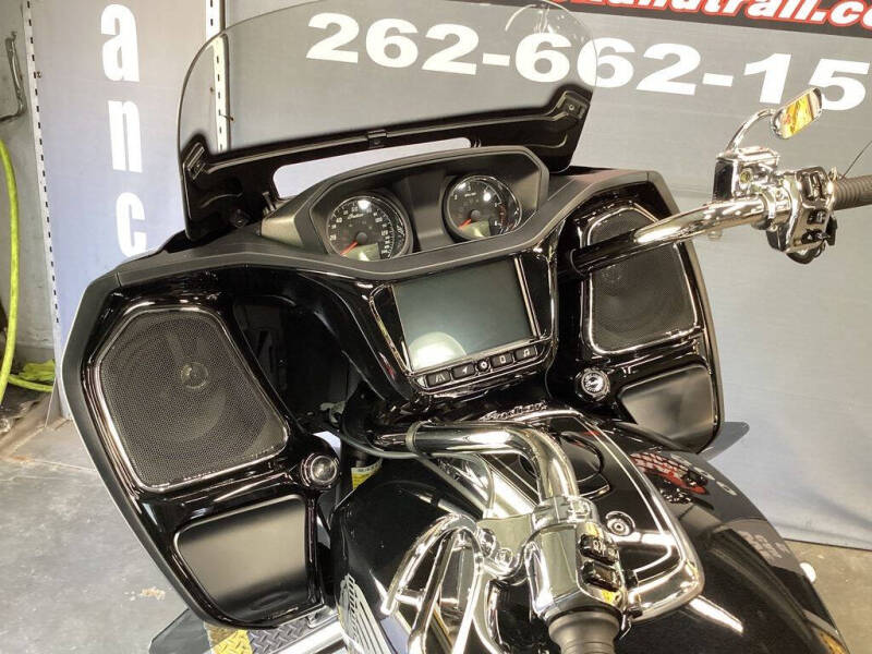 2021 Indian Challenger Limited Thund