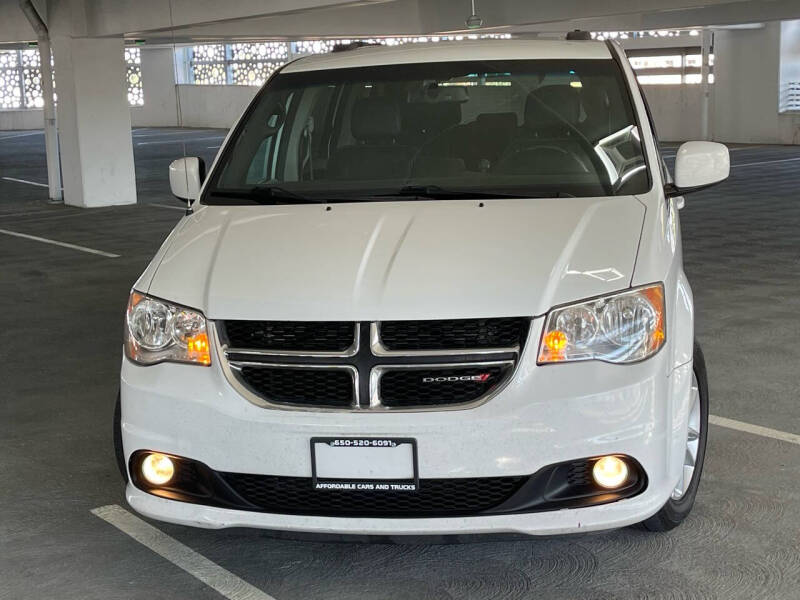 2018 Dodge Grand Caravan null photo 8