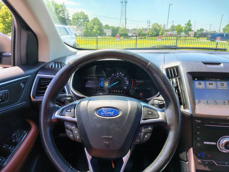 2019 Ford Edge Titanium
