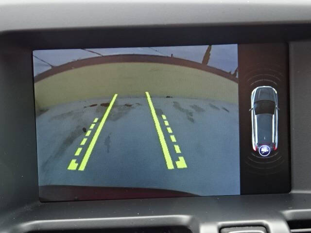 2016 Volvo XC60 T6 Drive-E R-Design Platinum