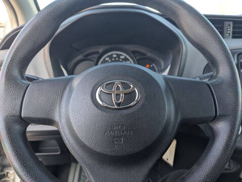 2015 Toyota Yaris