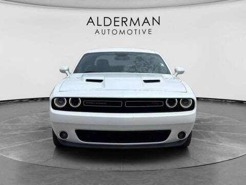 2015 Dodge Challenger R/T Plus