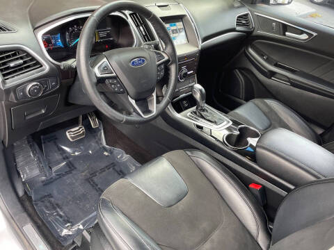 2016 Ford Edge Sport