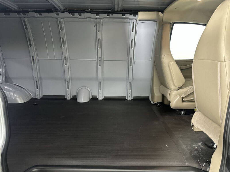 2026 Chevrolet Express 2500