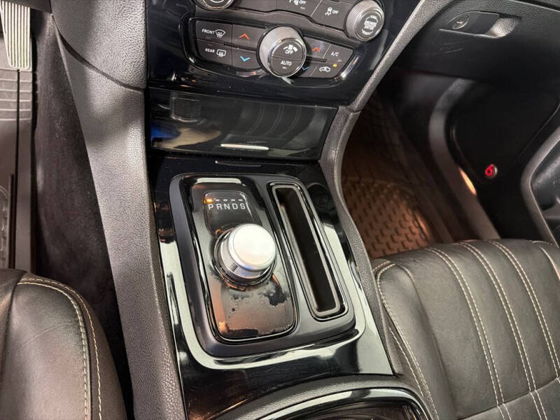 2018 Chrysler 300 S