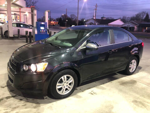 2013 Chevrolet Sonic for sale at JE Auto Sales LLC in Indianapolis IN